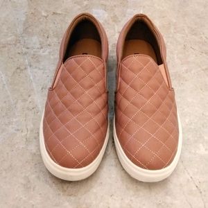NWT Pink Quilted Loafers